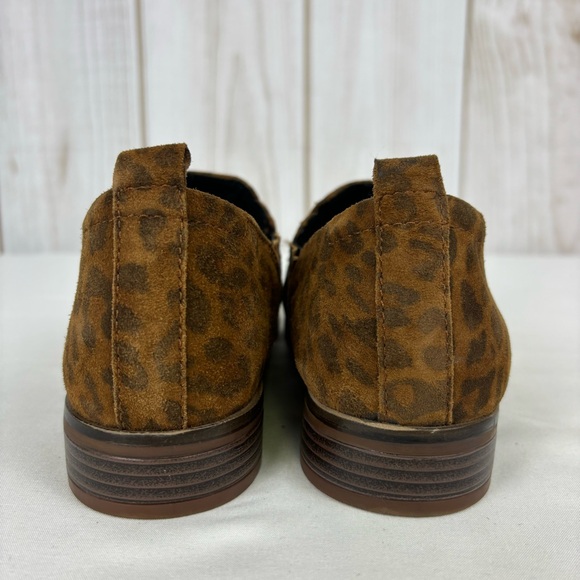 Clarks Trish Bell Loafers Leopard Print Suede Stud Accent Slip-On Shoes Size 7 - Picture 11 of 15